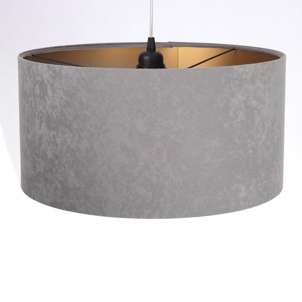 Sivá závesná lampa KAMÉLIA s velúrovým tienidlom, abažúrom v tvare valca so zlatým vnútrajškom - BPS Koncept obrázok 4
