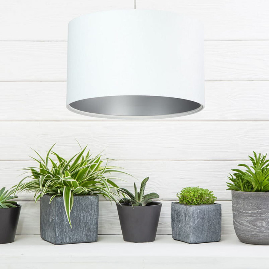 Biela závesná lampa s velúrovým valcovým tienidlom so strieborným vnútrom ĽALIA - BPS Koncept obrázok 4