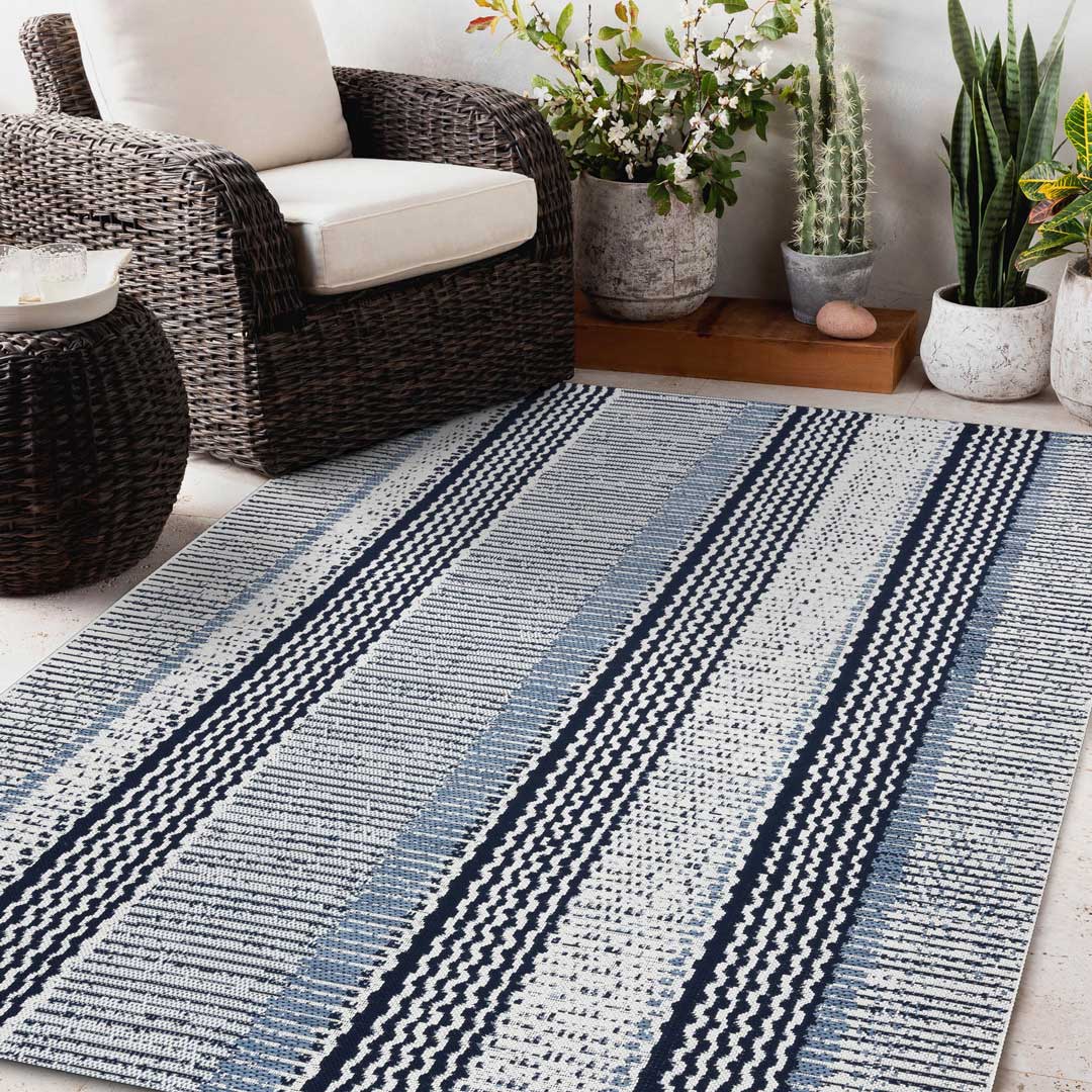 Pruhovaný šnúrkový koberec, biely/modrý/tmavomodrý, boho a škandinávsky štýl, do interiéru aj exteriéru - BETTY - Dywany Łuszczów obrázok 4