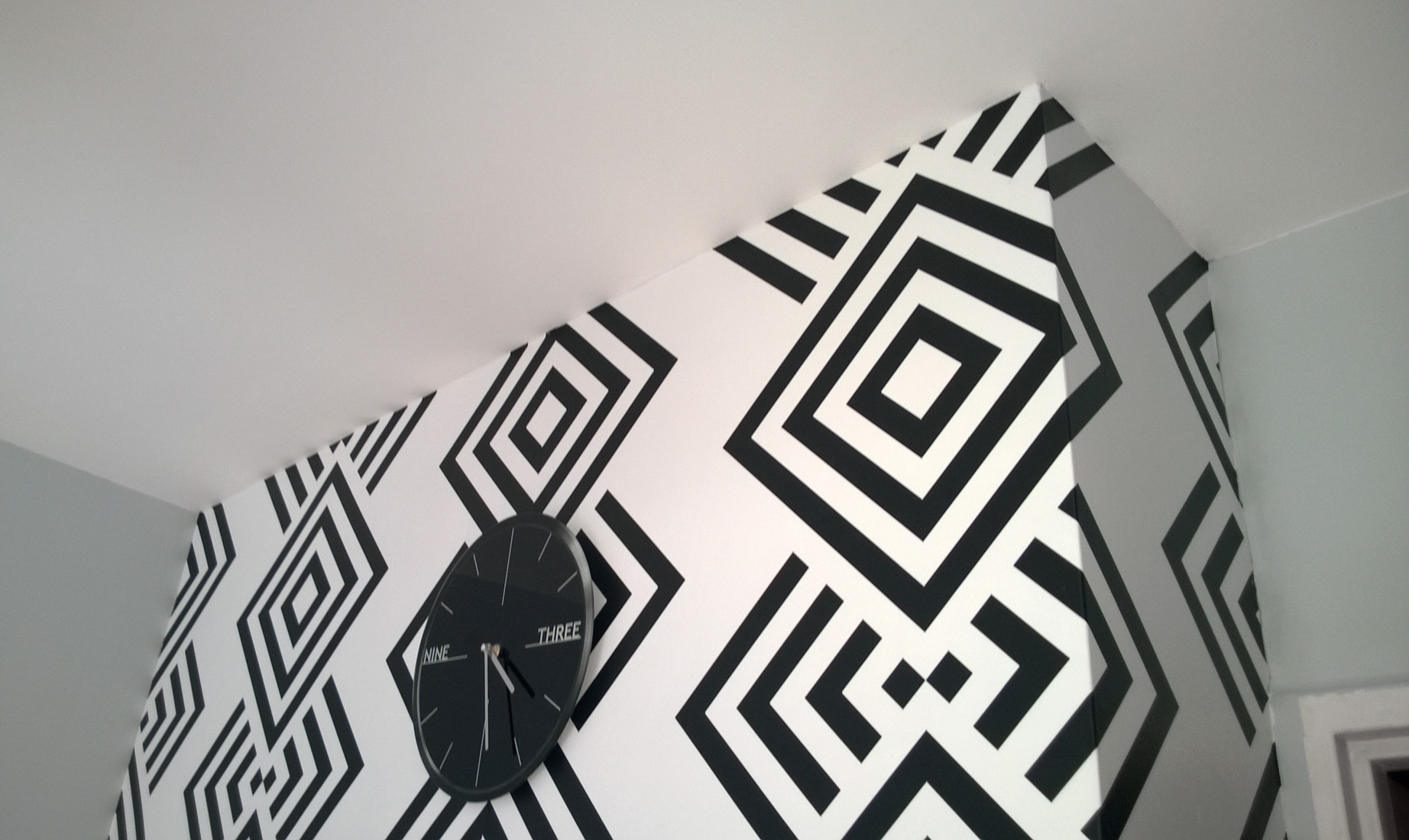 Bielo-čierna tapeta s etnickým astéckym vzorom - Dekoori obrázok 3