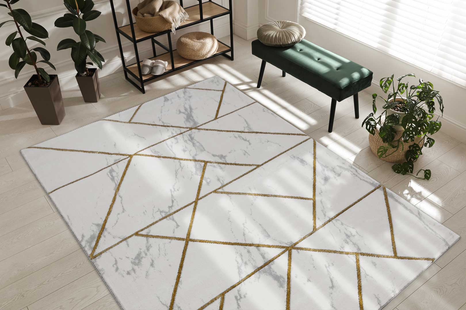 Elegantný koberec so zlatým geometrickým vzorom a mramorovým motívom do obývacej izby - Dywany Łuszczów obrázok 4