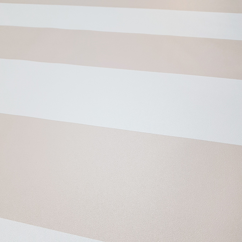 Bielo-béžová tapeta s vodorovnými pruhmi - Dekoori obrázok 3