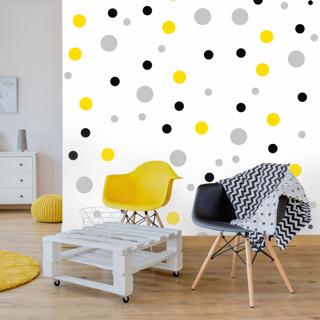 Moderná biela bodkovaná tapeta so sivými, čiernymi a žltými bublinami a bodkami - Dekoori obrázok 2