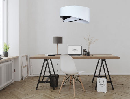 Bielo-čierna závesná lampa asymetrického tvaru s velúrovým tienidlom BALA