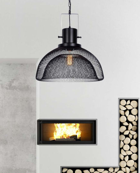 Pologuľová kovová čierna závesná lampa GLENCOR v industriálnom štýle