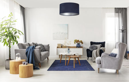 Granátovo-strieborná závesná lampa LOBELIA s valcovým tienidlom z velúru