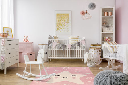 Ružový koberec pre slečnu Happy Star Pink s bielymi hviezdami antialergický