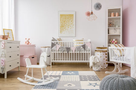 Dekoratívny modro-šedý detský koberec Easy Shapes so srdiečkami, hviezdami a bodkami