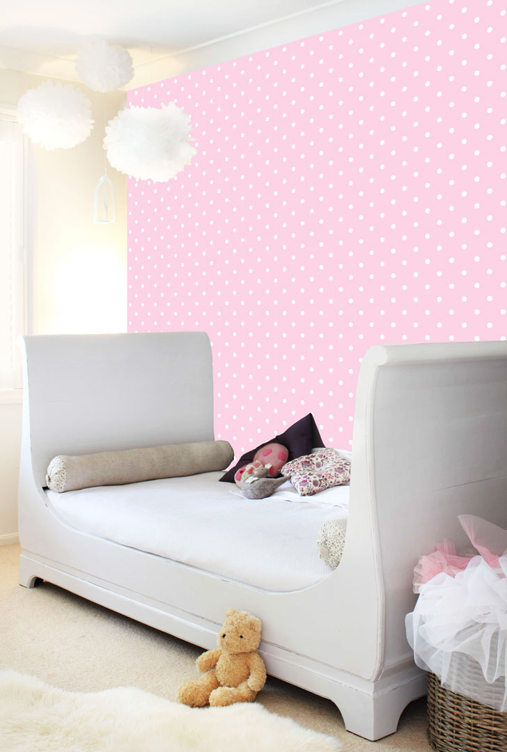 Ružová tapeta s malými bielymi bodkami, polka dot 2 cm - Dekoori obrázok 4