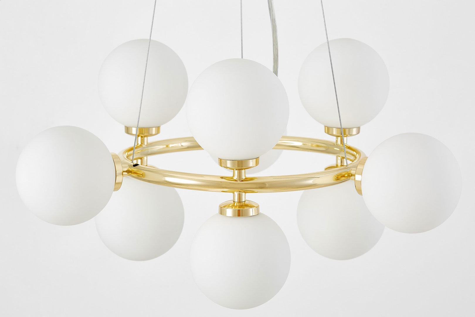 Zlatý luster, biele sklenené gule, klasická zlatá, glamour závesná lampa - MARSIADA - Lumina Deco obrázok 4
